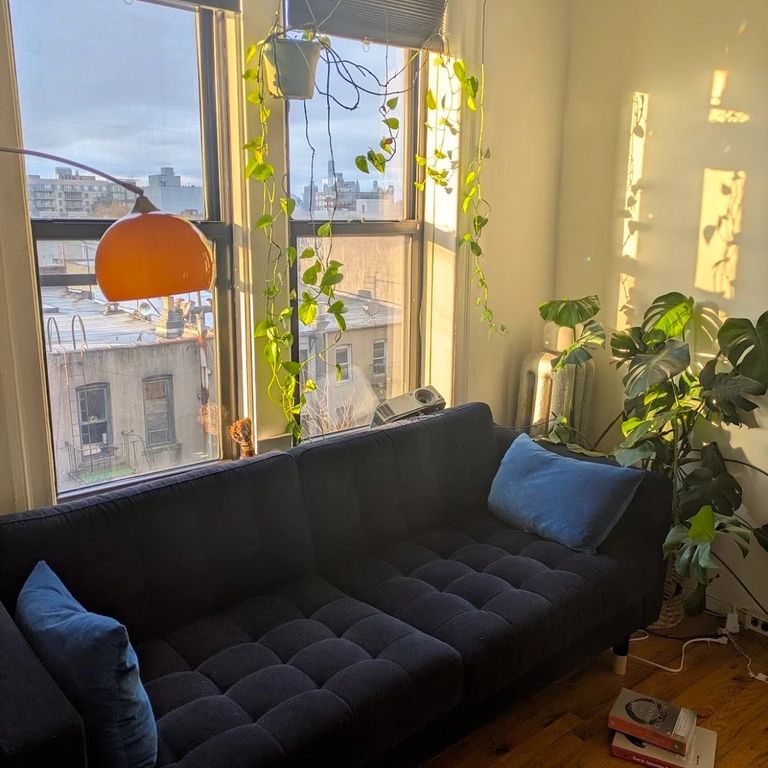 Диван IKEA (для троих)